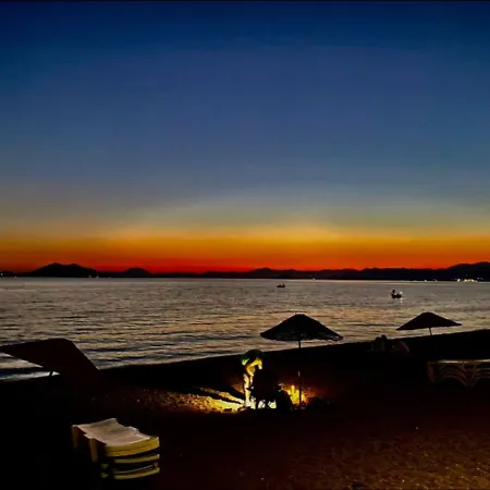 Oludeniz Ovacikta 5 Yatak Odali, 12 Kisilik , Mustakil Havuzlu 1 Villa *